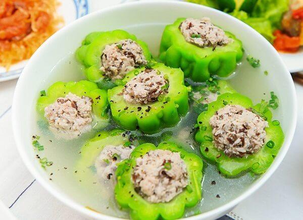 Canh mướp đắng nhồi thịt - món ngon mùa hè cho gia đình 