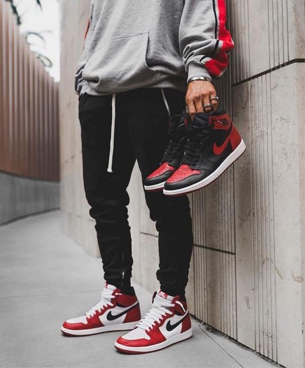 Hoodie và giày Nike mang đến sự kết hợp tươi mới, năng động
