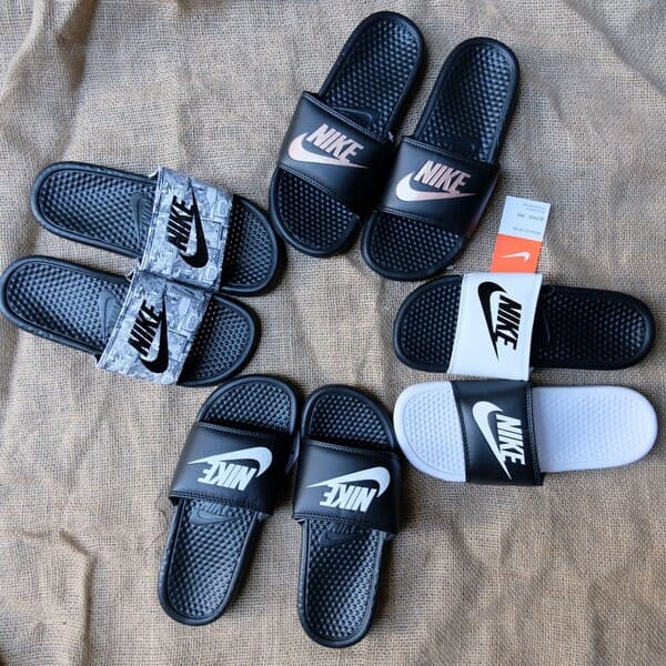 Khả năng chống nước của dép Nike quai ngang nam cực kỳ tốt