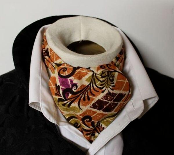 Khăn ascot thiết kế riêng đặc sắc