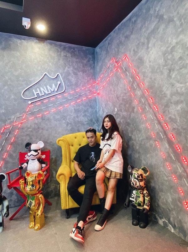 Không gian sang xịn check in sống ảo tại HNM Sneaker