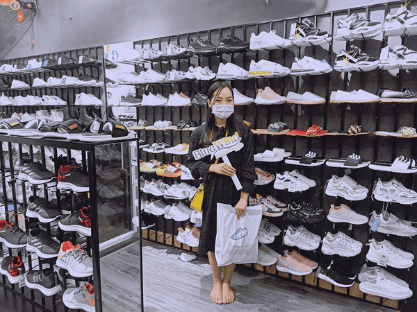 Bên trong Bluewind là một thế giới giày sneaker đa dạng
