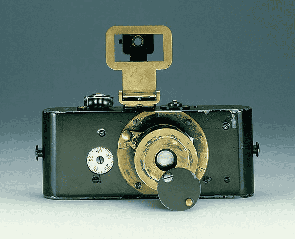 Lịch sử máy ảnh film Leica