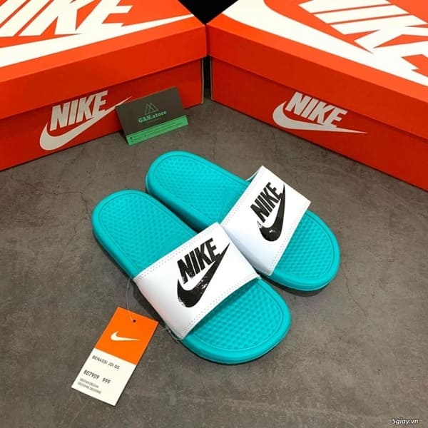 Toàn bộ mẫu dép Nike auth ở deco.saigon đều là hàng có sẵn, không mất thời gian chờ đợi order