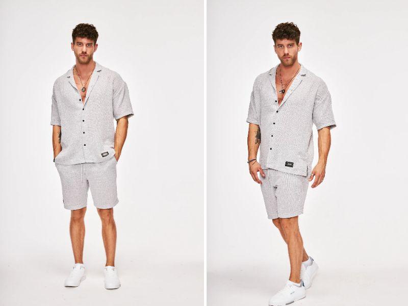 Áo sơ mi xám phối với quần short