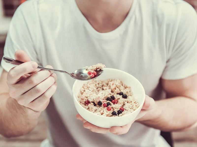Lợi ích của việc ăn sáng: tránh đau dạ dày