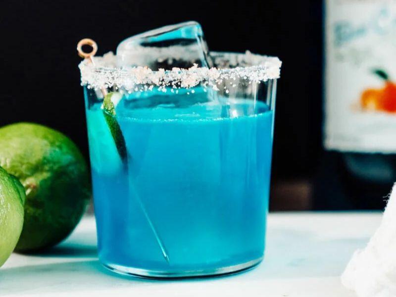 Cocktail Blue Margarita đá xay - thức uống mát lạnh, phù hợp cho ngày hè oi bức