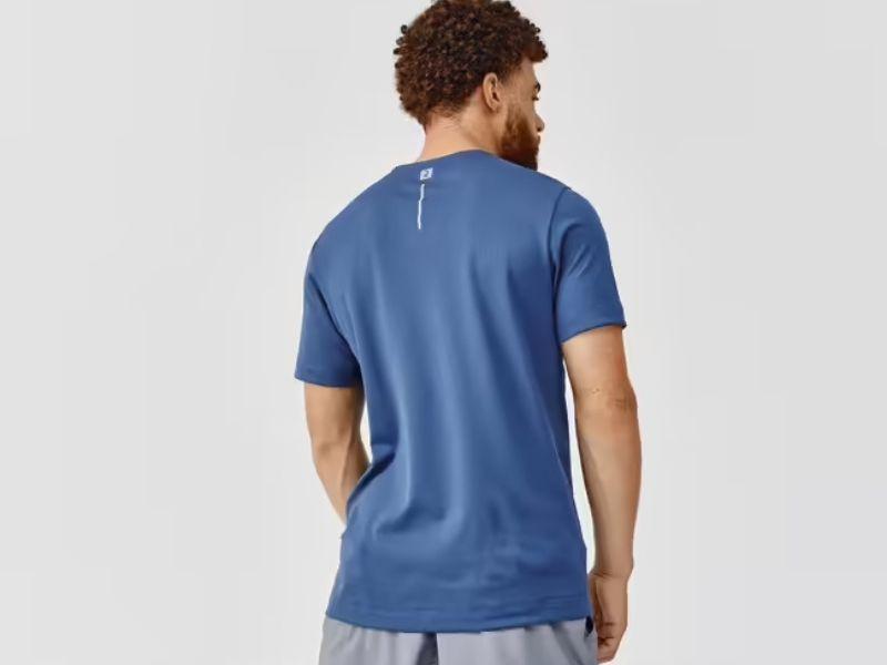 Bộ quần áo chạy bộ từ Decathlon luôn giúp tối giản chi phí