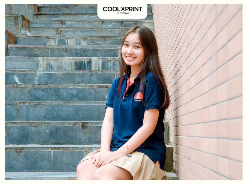 Áo polo xanh than - Biểu tượng đồng phục của trường Marie Curie Hà Nội