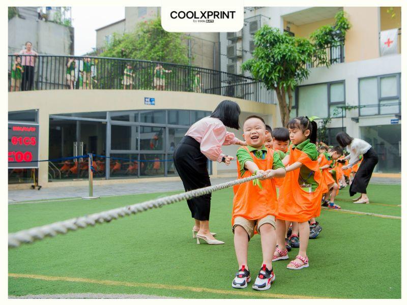 Mẫu áo thun cổ tròn - thiết kế áo đồng phục thể thao nổi bật nhất của trường Marie Curie