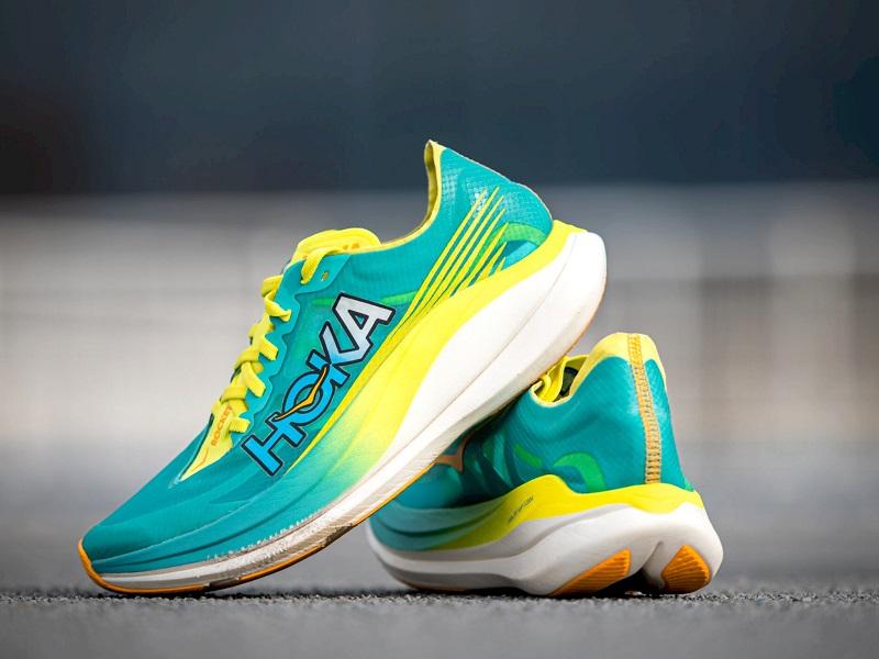 Giày chạy bộ Hoka Rocket X2