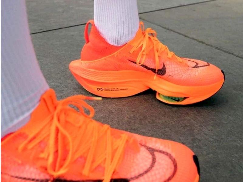 Giày chạy bộ Nike Alpha Fly 2