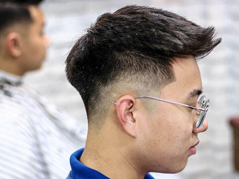 Kiểu tóc layer kết hợp quiff sang trọng cho nam mặt to
