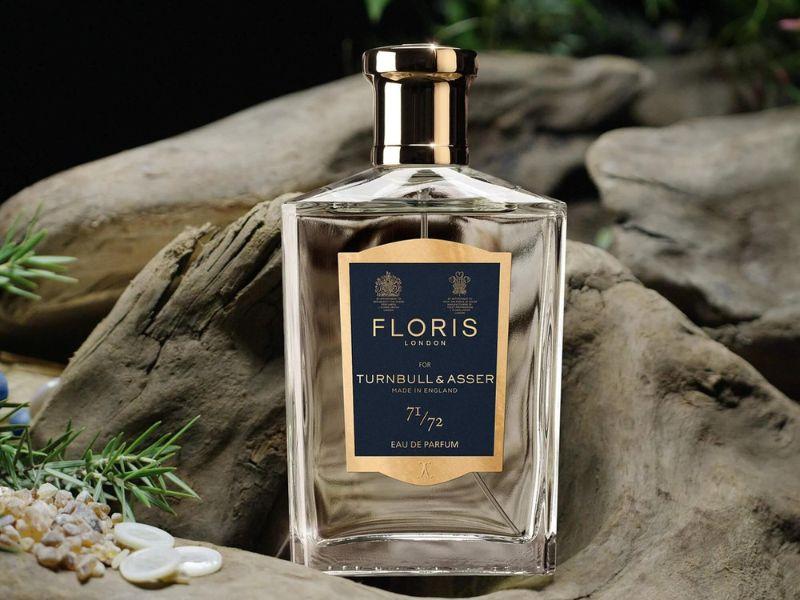Chai nước hoa được Floris và Turnbull & Asser kết hợp sản xuất