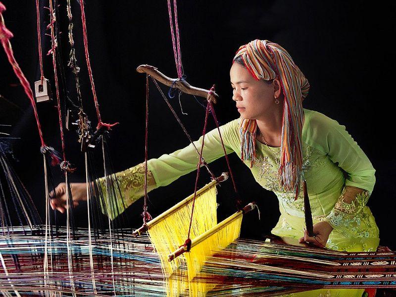 trang-phuc-dan-toc-cham-3963