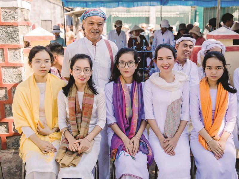 trang-phuc-dan-toc-cham-3963