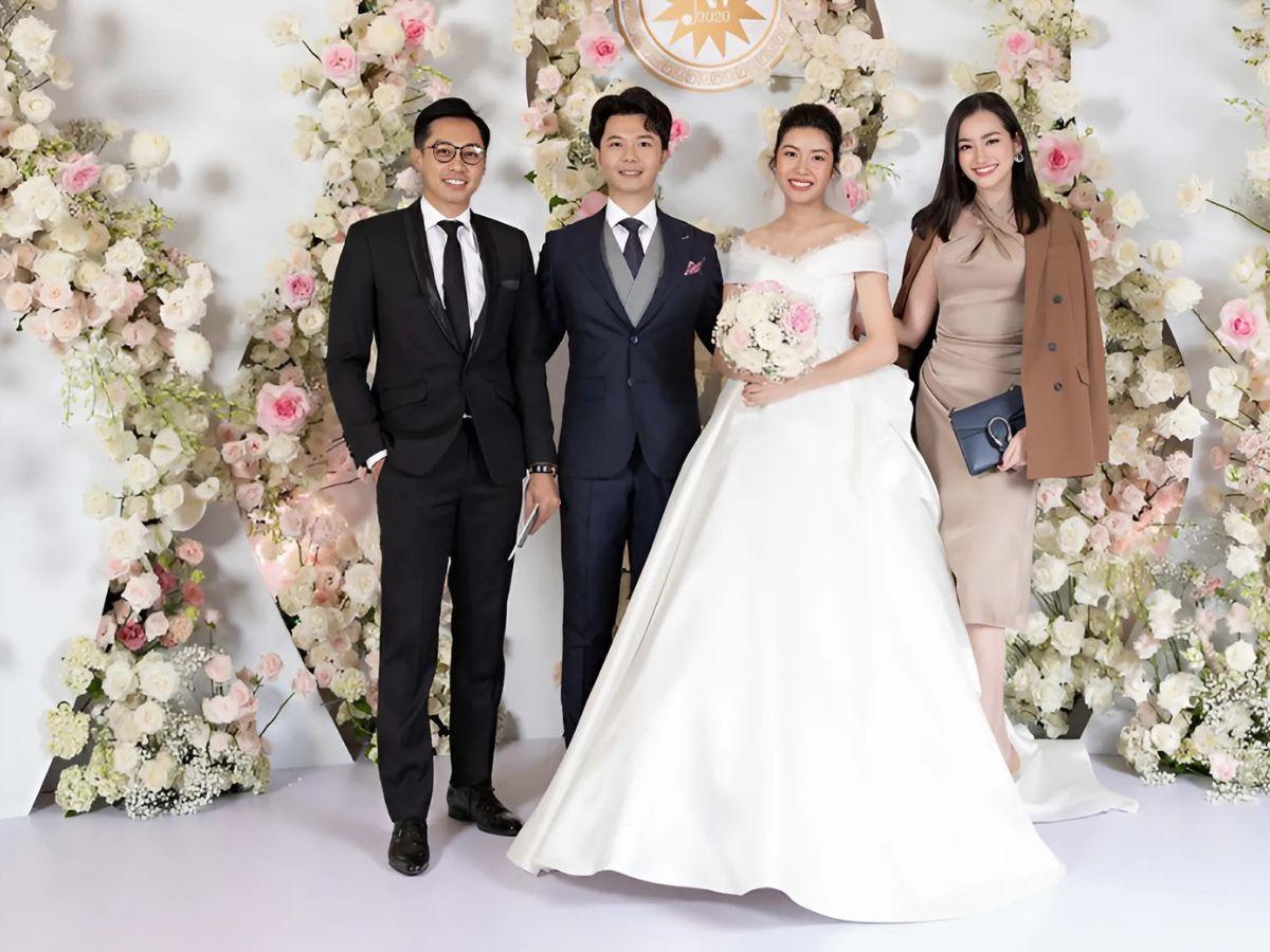 Trang Phục Quá Lộng Lẫy, Chiếm Spotlight 
