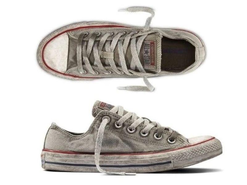 Lỗi sai chí mạng với đôi Sneaker bám bẩn
