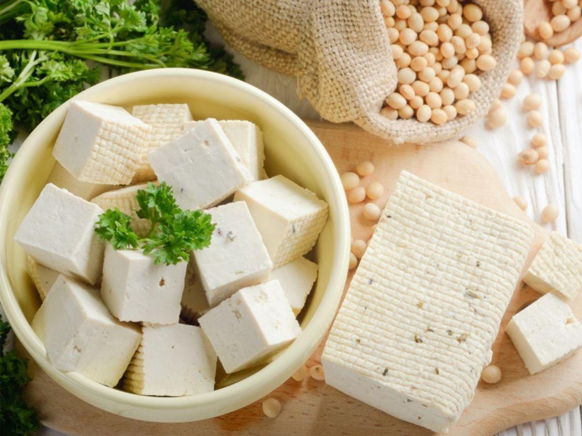 Đậu phụ và các loại đậu (đậu lăng, đậu gà, đậu đen, đậu đỏ...) là nguồn Protein thực vật rất tốt