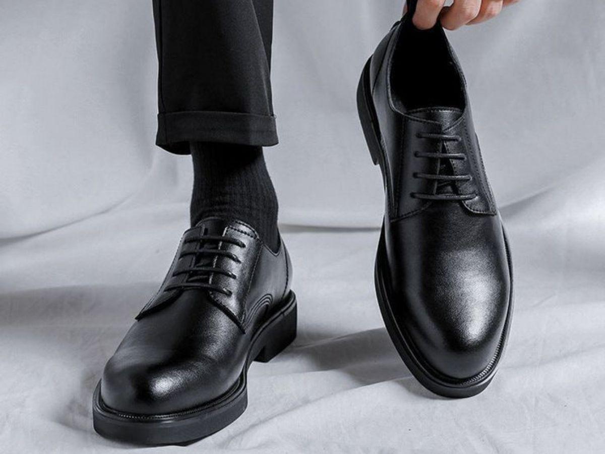Đặc trưng dây buộc đóng của giày oxford