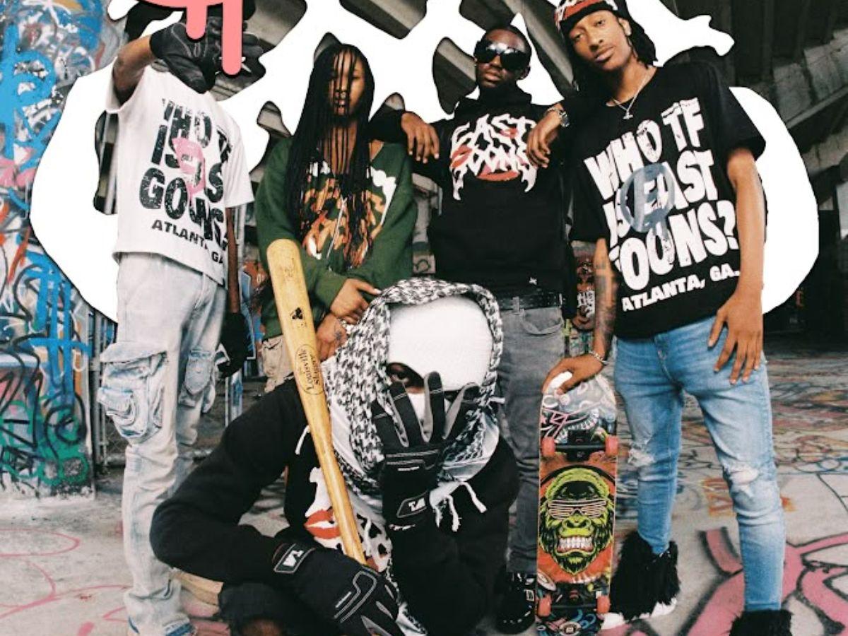 Điểm nổi bật của streetwear là khả năng kết nối người mặc với những cộng đồng đầy bản sắc