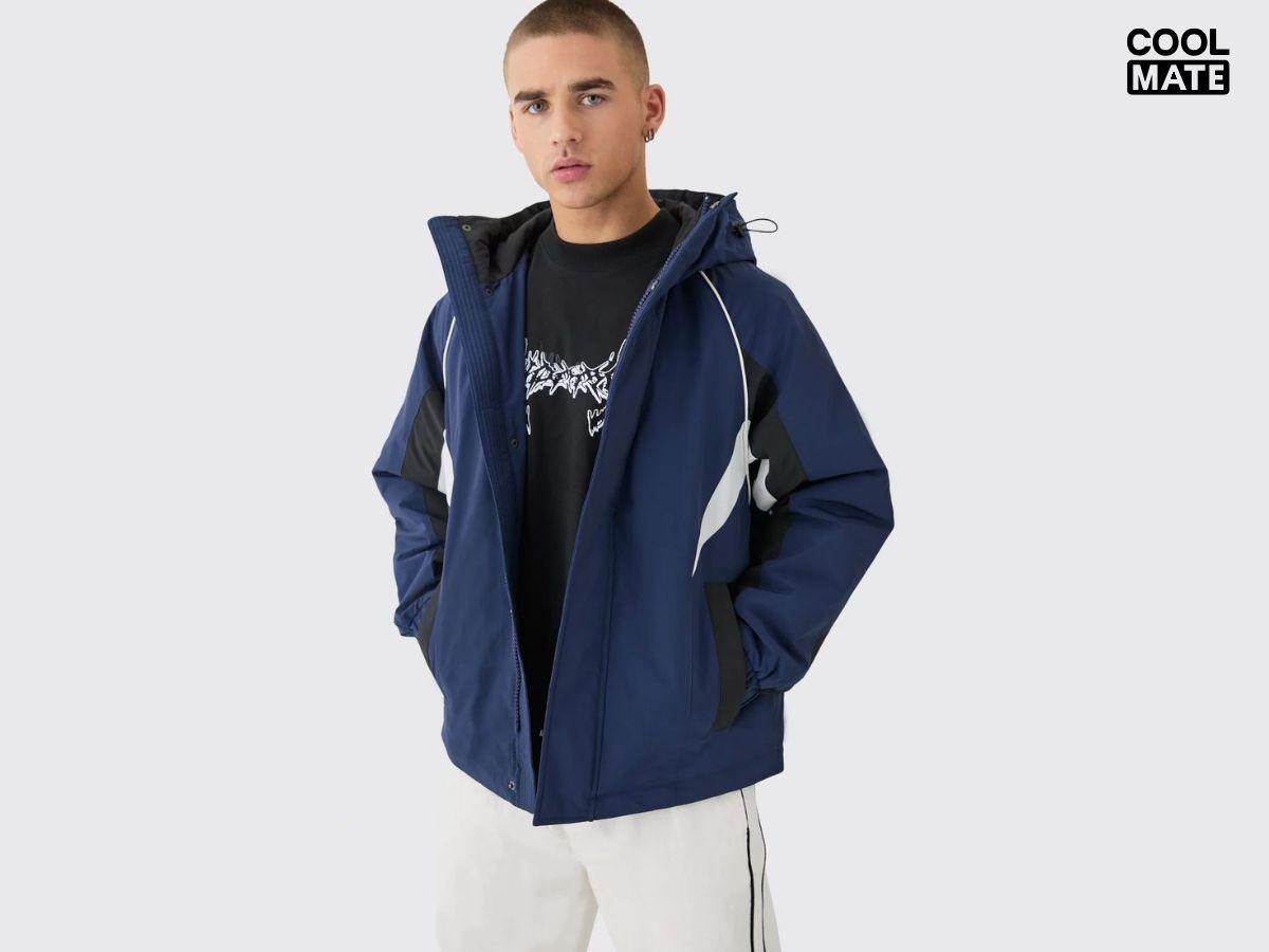 Áo khoác dù có mũ màu xanh navy phufhopwj thời tiết ẩm ướt