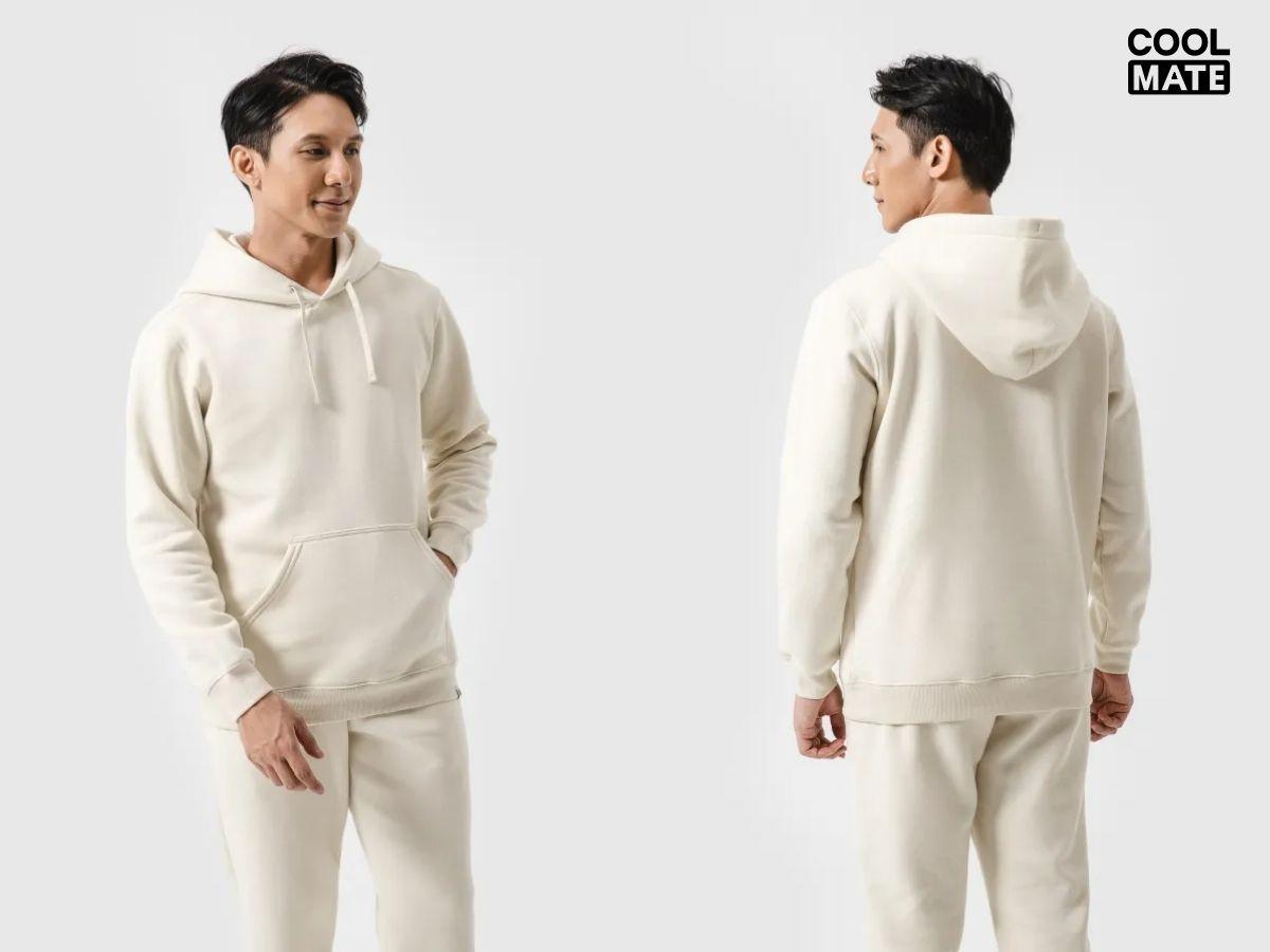 Áo khoác hoodie Coolmate phối cùng quần jogger