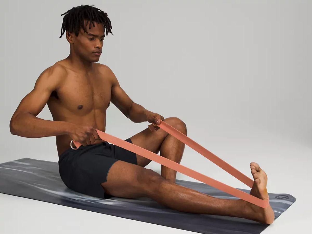 Đừng quên chuẩn bị các dụng cụ cơ bản khi tập yoga