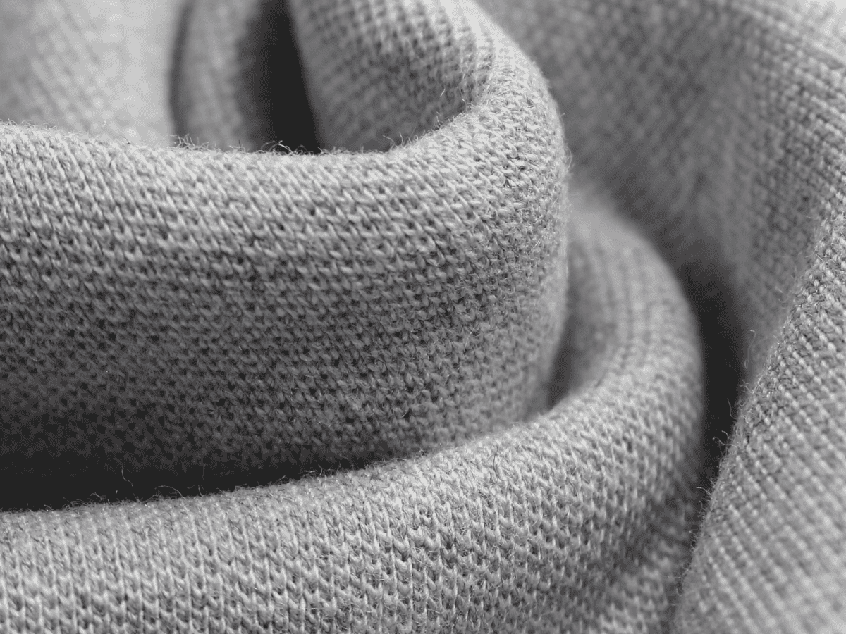 Giáo viên mầm non ưu tiên chọn loại cá sấu có tỷ lệ Cotton cao để may đồng phục