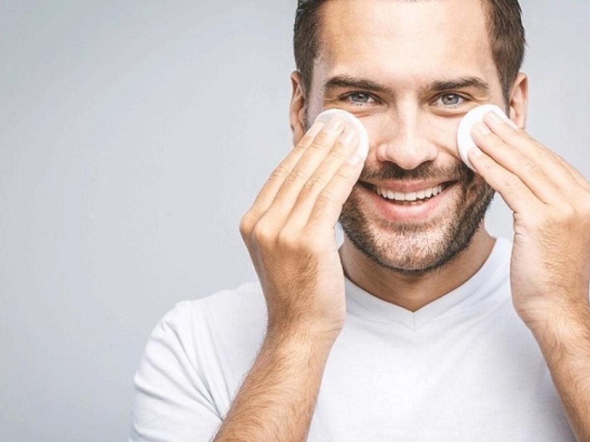 Nên tẩy trang cuối này để da được thông thoáng 