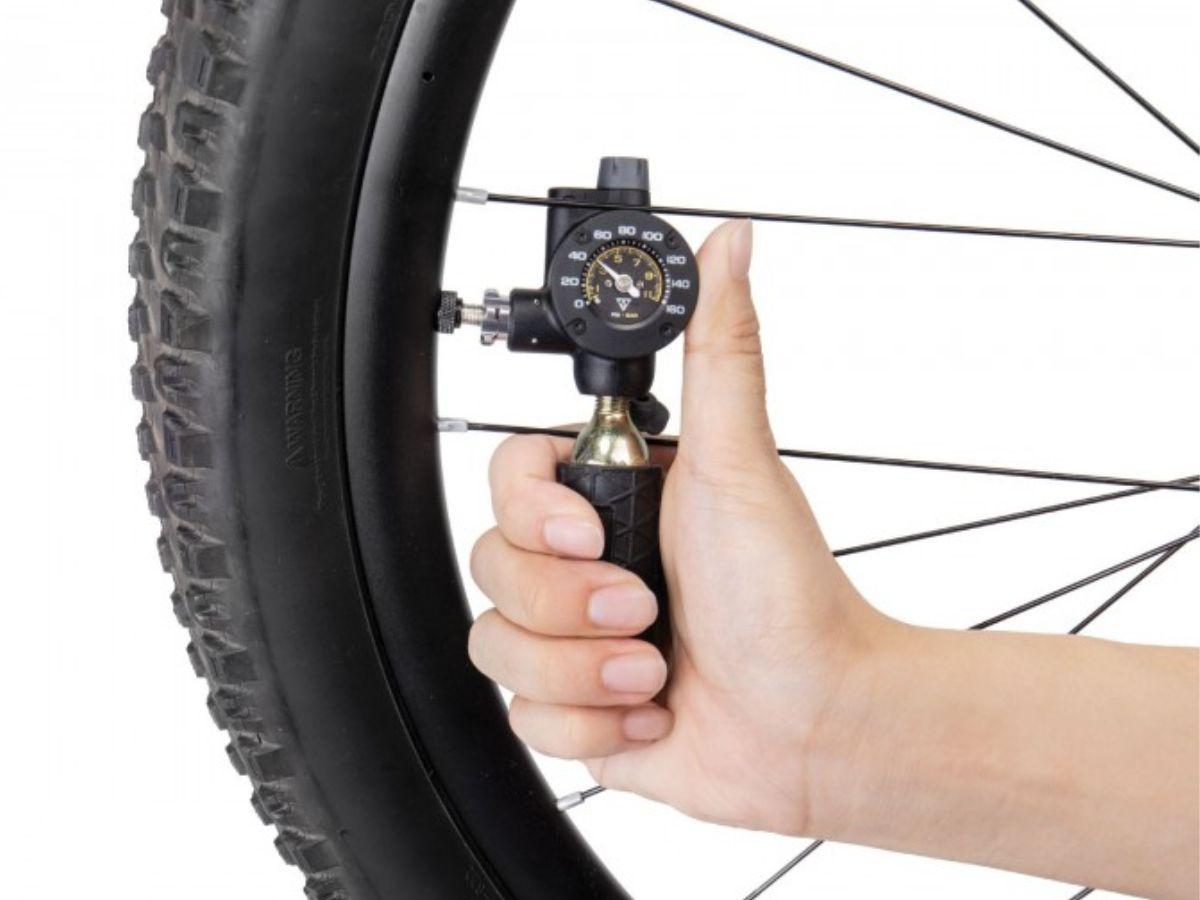 Bơm xe đạp