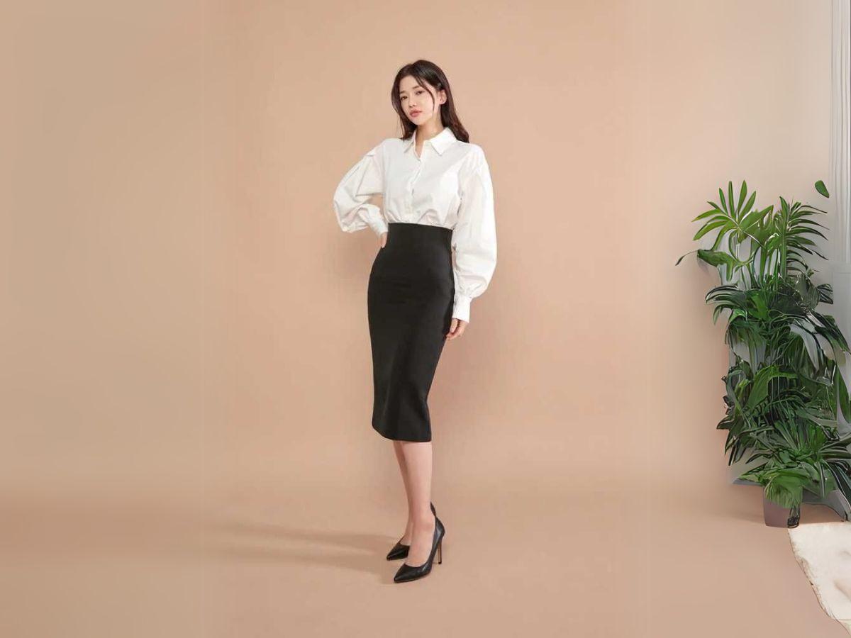 Chân váy bút chì phù hợp cả với áo sơ mi và áo thun