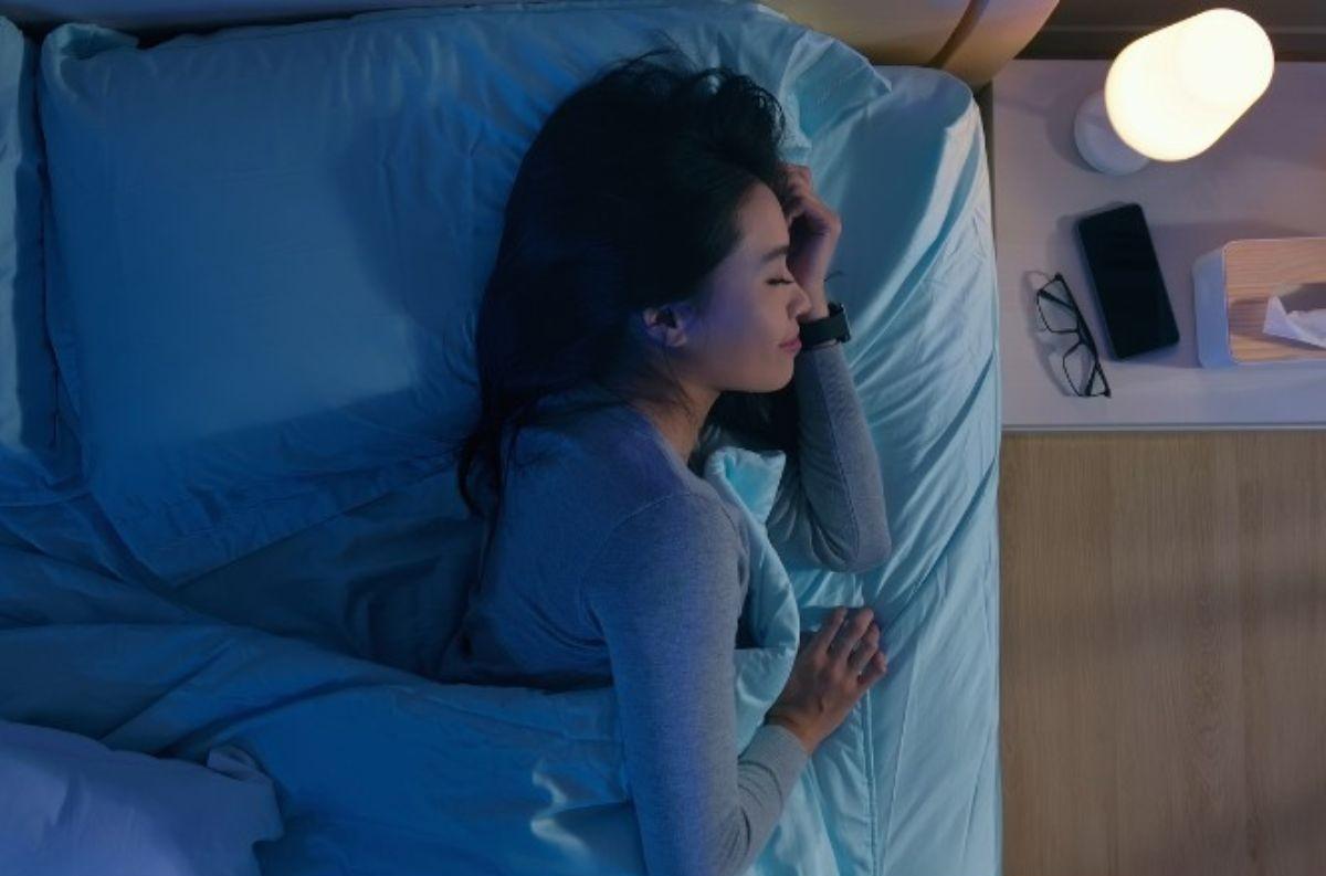 Có nên chạy bộ buổi tối sau 8h không?