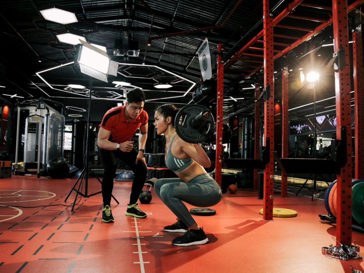 Thực hiện số lần squat dựa vào mục tiêu tập luyện