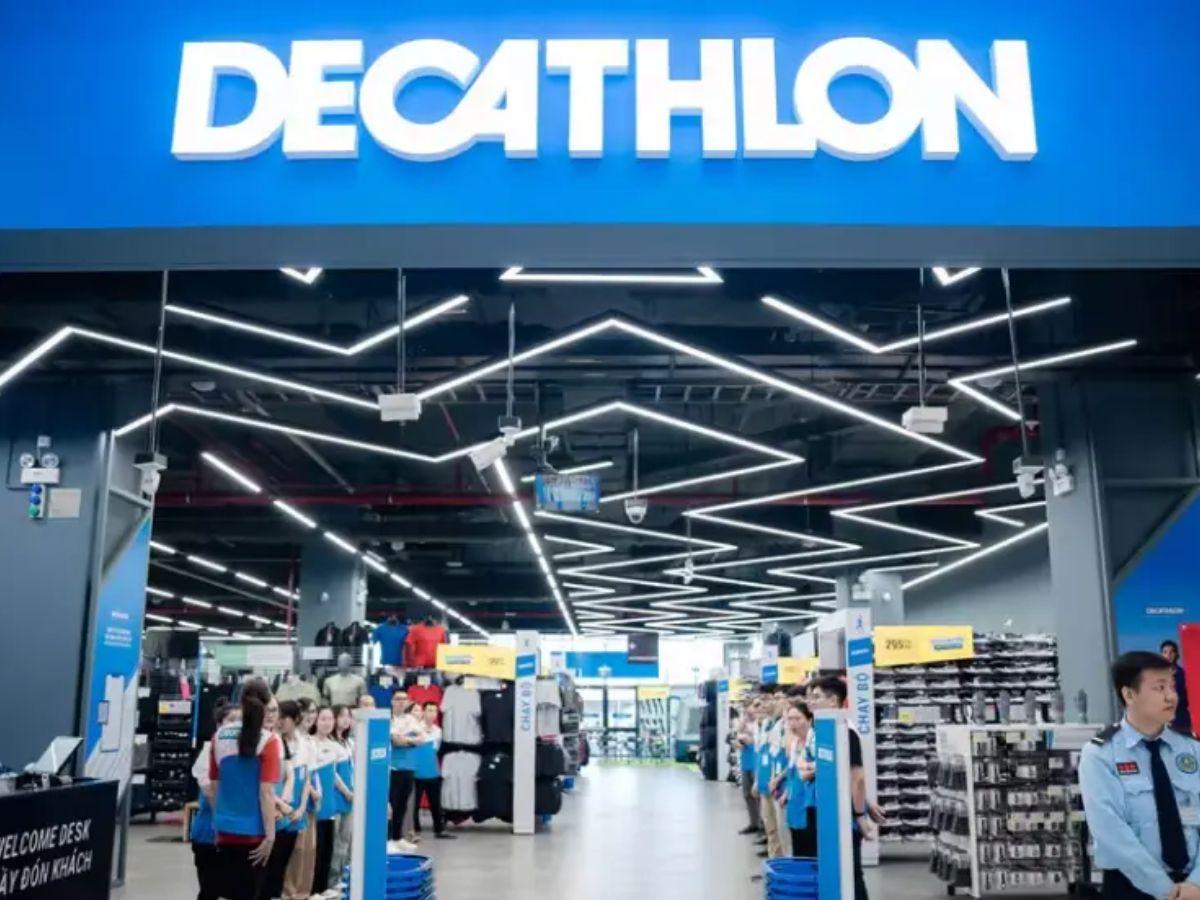 Decathlon là thương hiệu về đồ thể thao nổi tiếng với đa dạng sự lựa chọn legging cho nhiều môn thể thao 