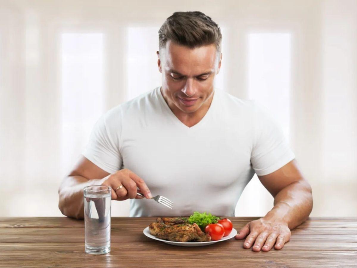 Ăn sau tập gym giúp bổ sung năng lượng, hỗ trợ phục hồi và giảm đau nhức cơ