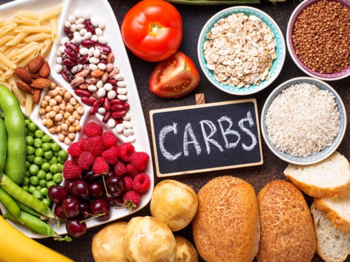 Nên ăn thực phẩm chứa carbohydrate dễ tiêu hóa trước khi tập gym