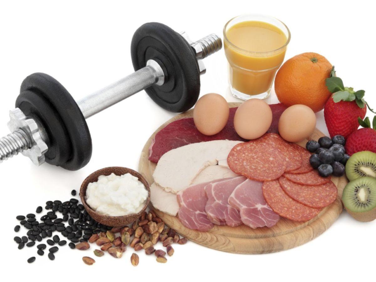 Bổ sung dinh dưỡng trong vòng 30-60 phút sau tập sẽ giúp phục hồi cơ bắp