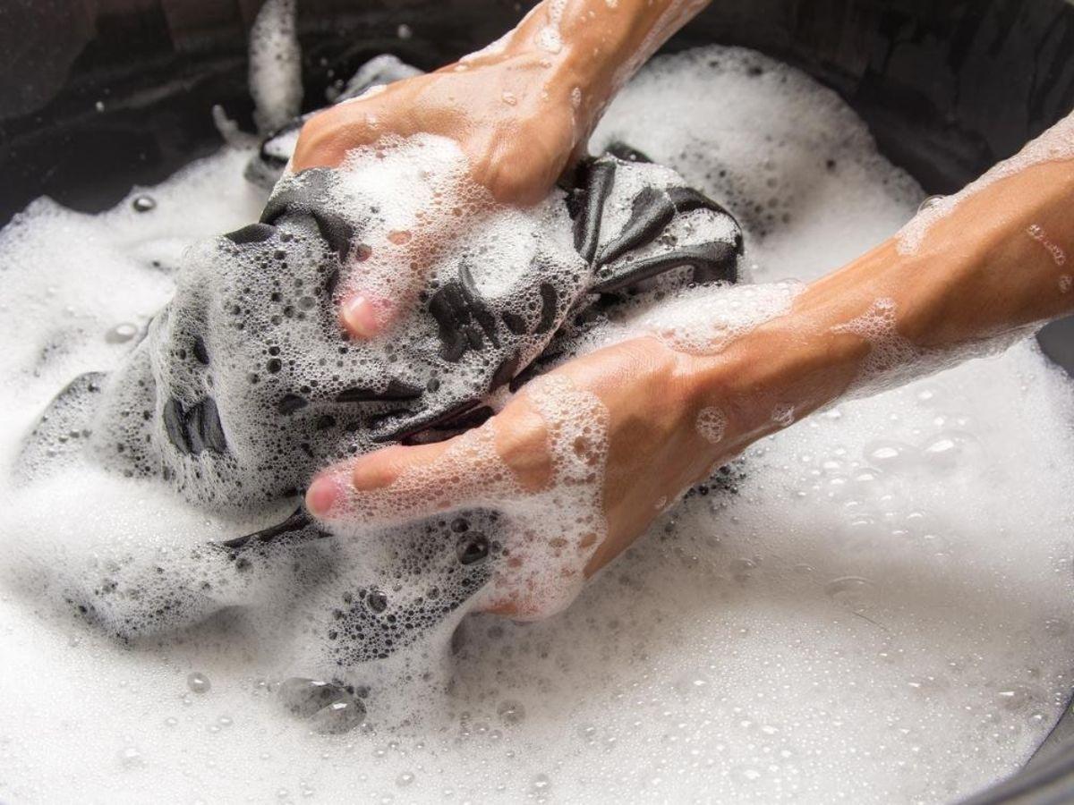 Một vài Tips giữ áo thun trắng bền, đẹp như mới mà bạn nên biết