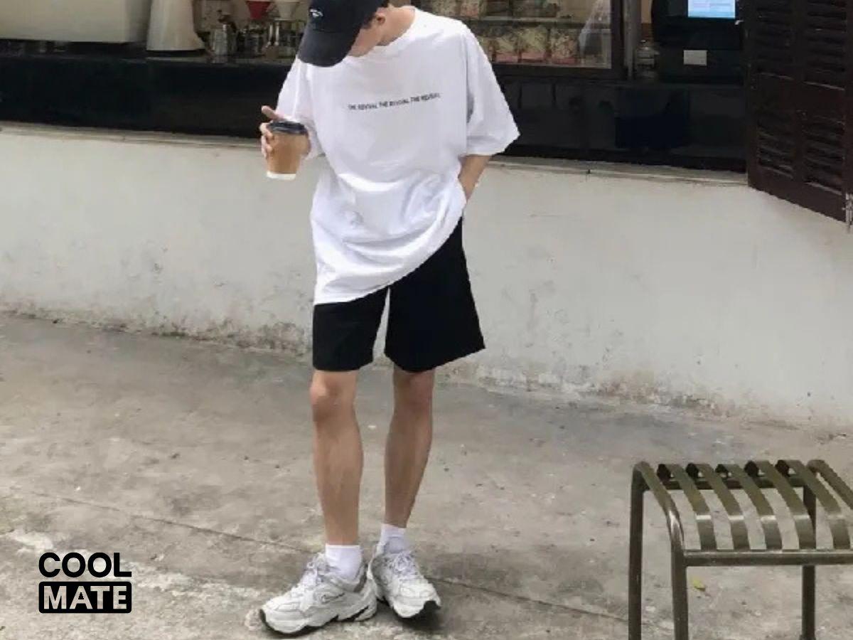 Trẻ trung hơn với set đồ nam năng động và áo thun trơn