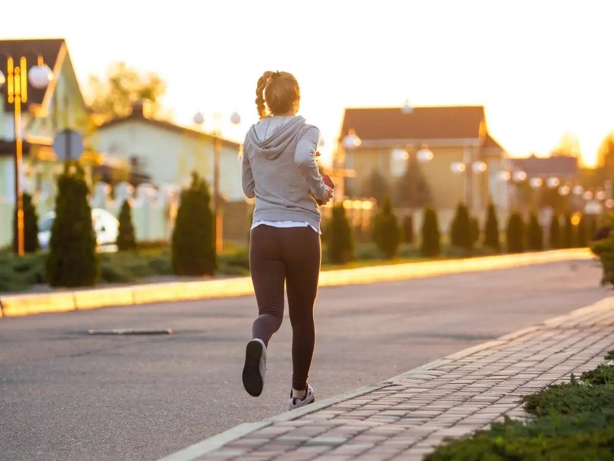 Runner là thuật ngữ chỉ những người yêu thích và thường xuyên tham gia chạy bộ