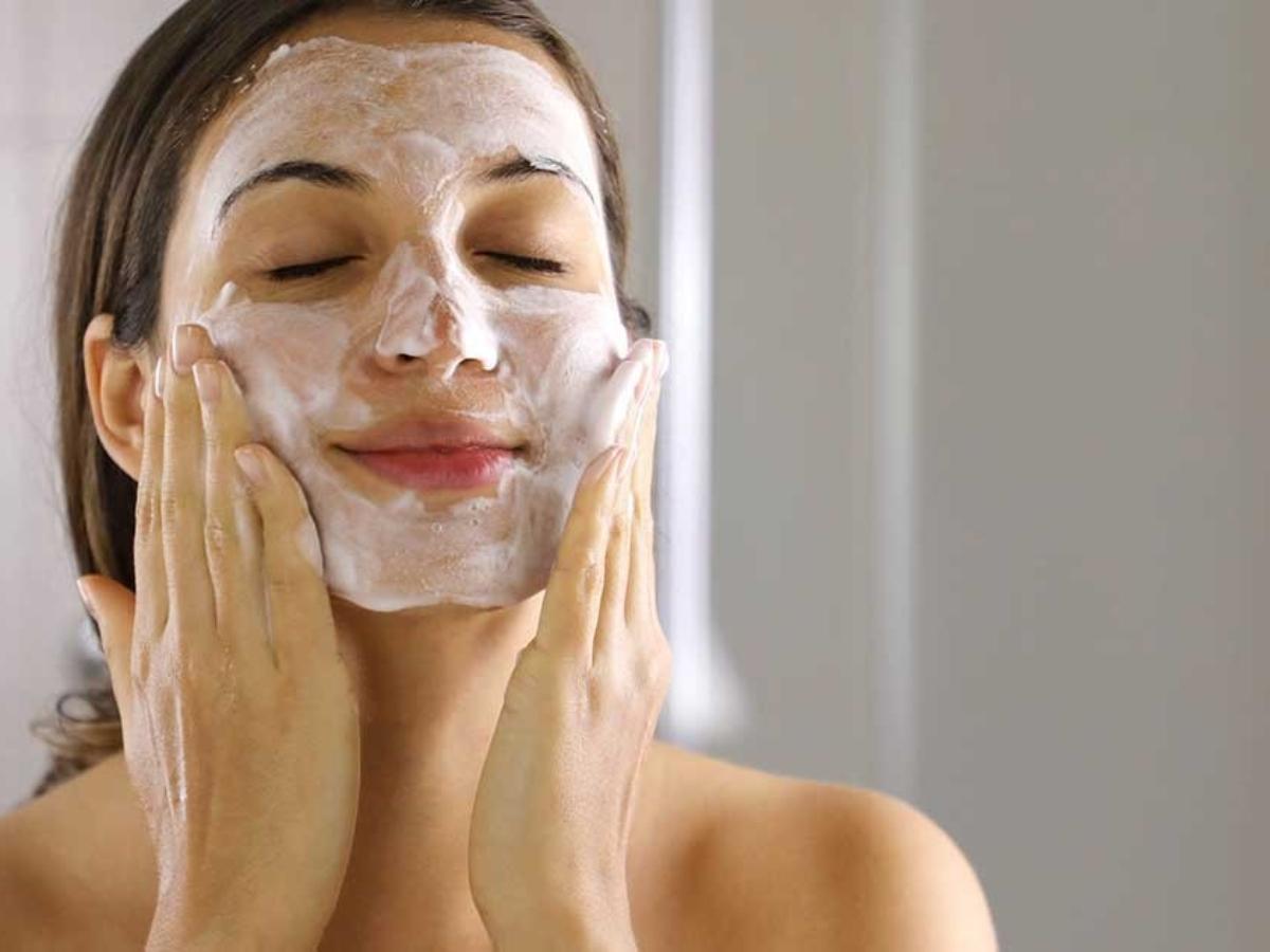 Chọn kết cấu sữa rửa mặt phù hợp