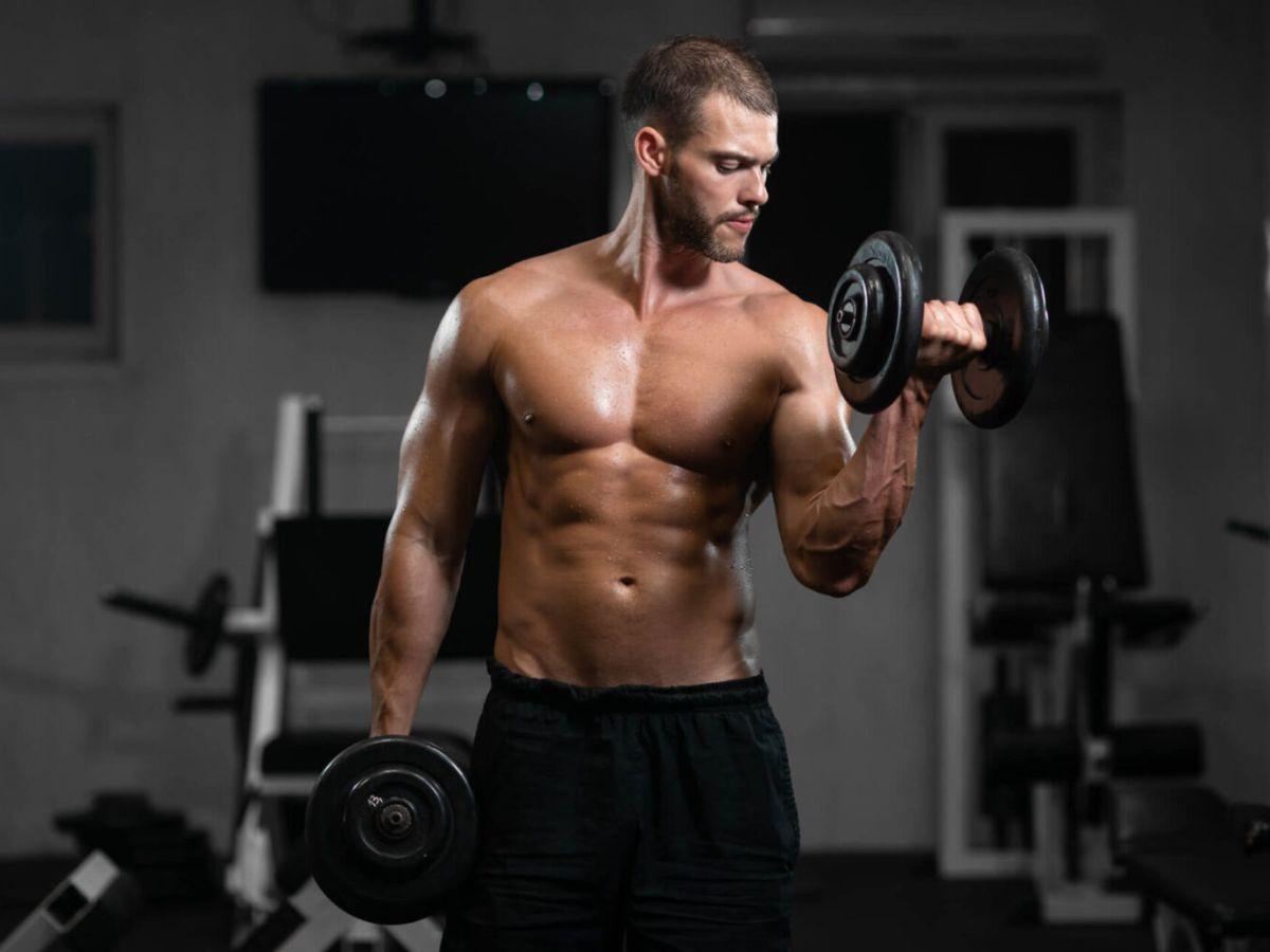 Việc kết hợp gym và bơi giúp bạn đốt calo tổng thể nhiều hơn