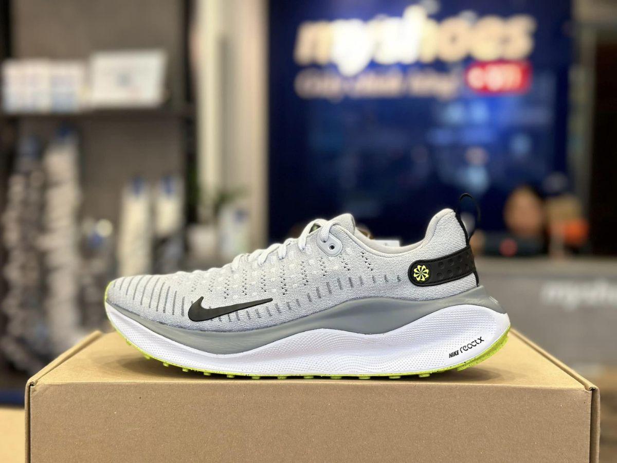 Giày Nike 
