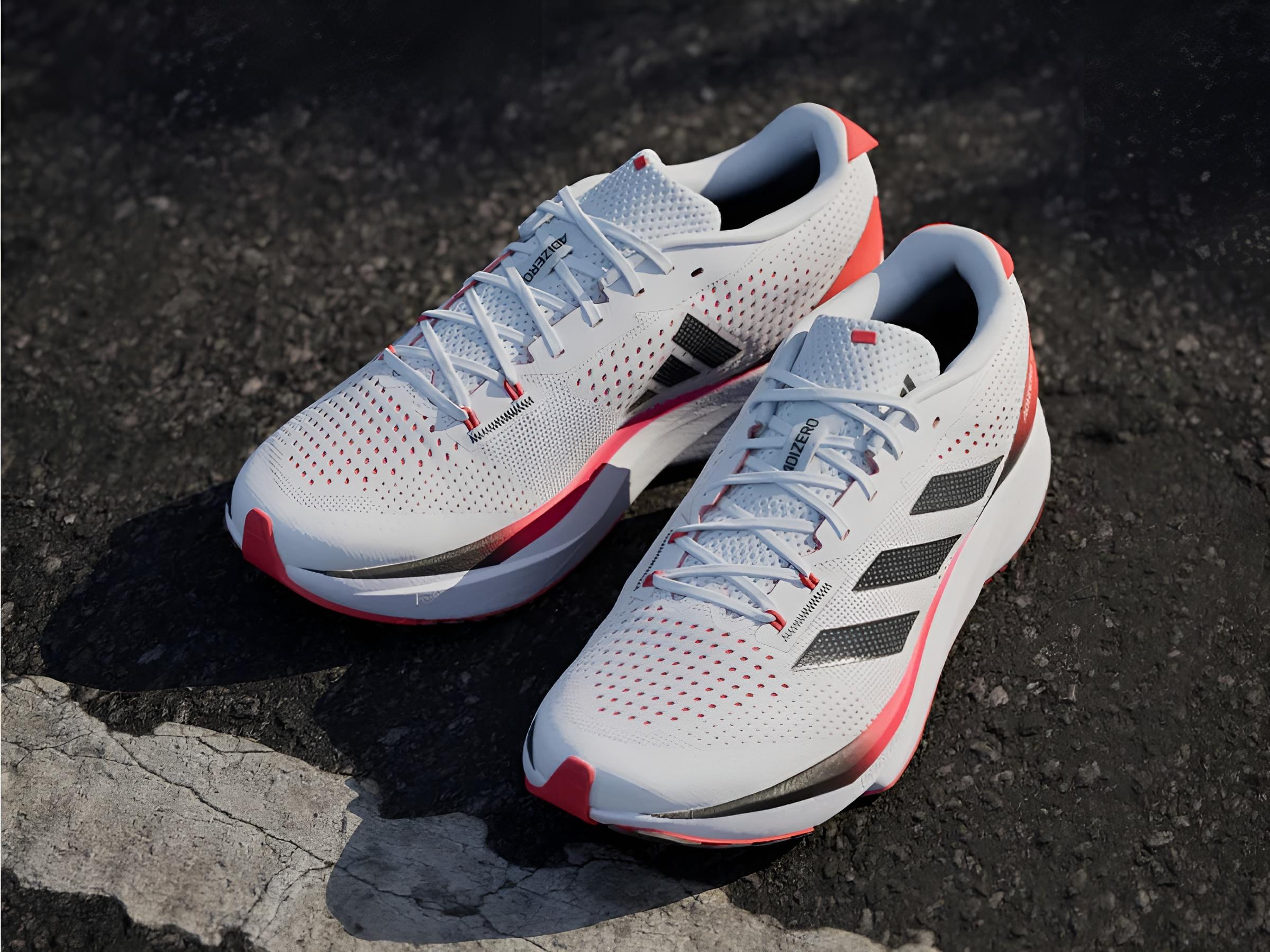 Adidas Adizero SL - top giày chạy bộ tốt nhất 2025