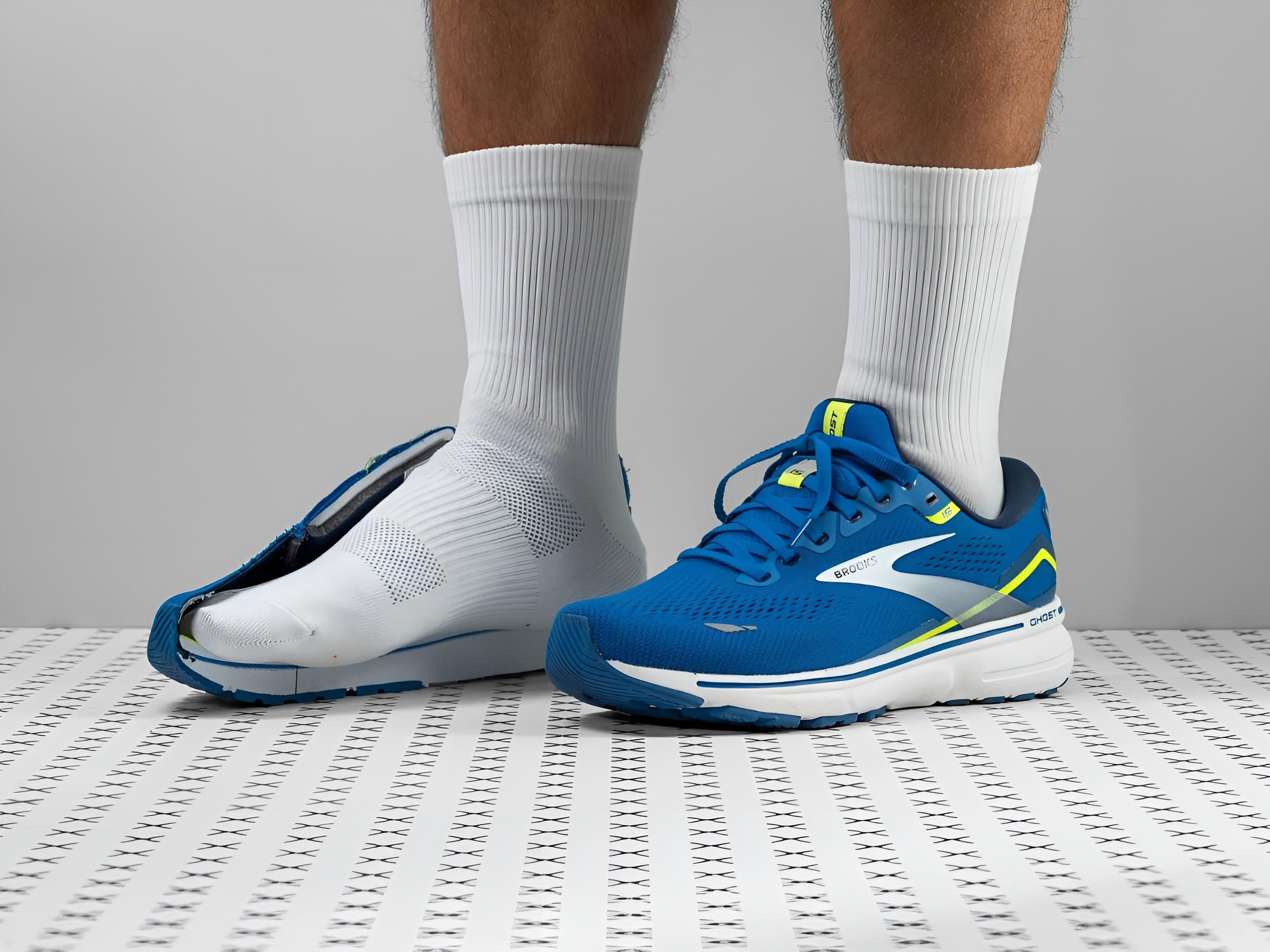 Brooks Ghost - top giày chạy bộ tốt nhất 2025