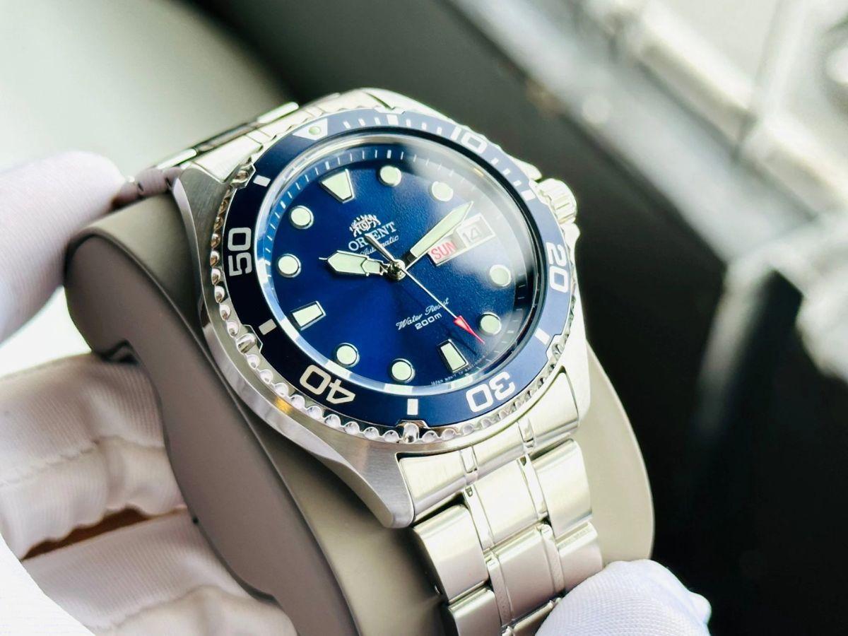 Orient Ray II có khả năng chống nước tới 20ATM