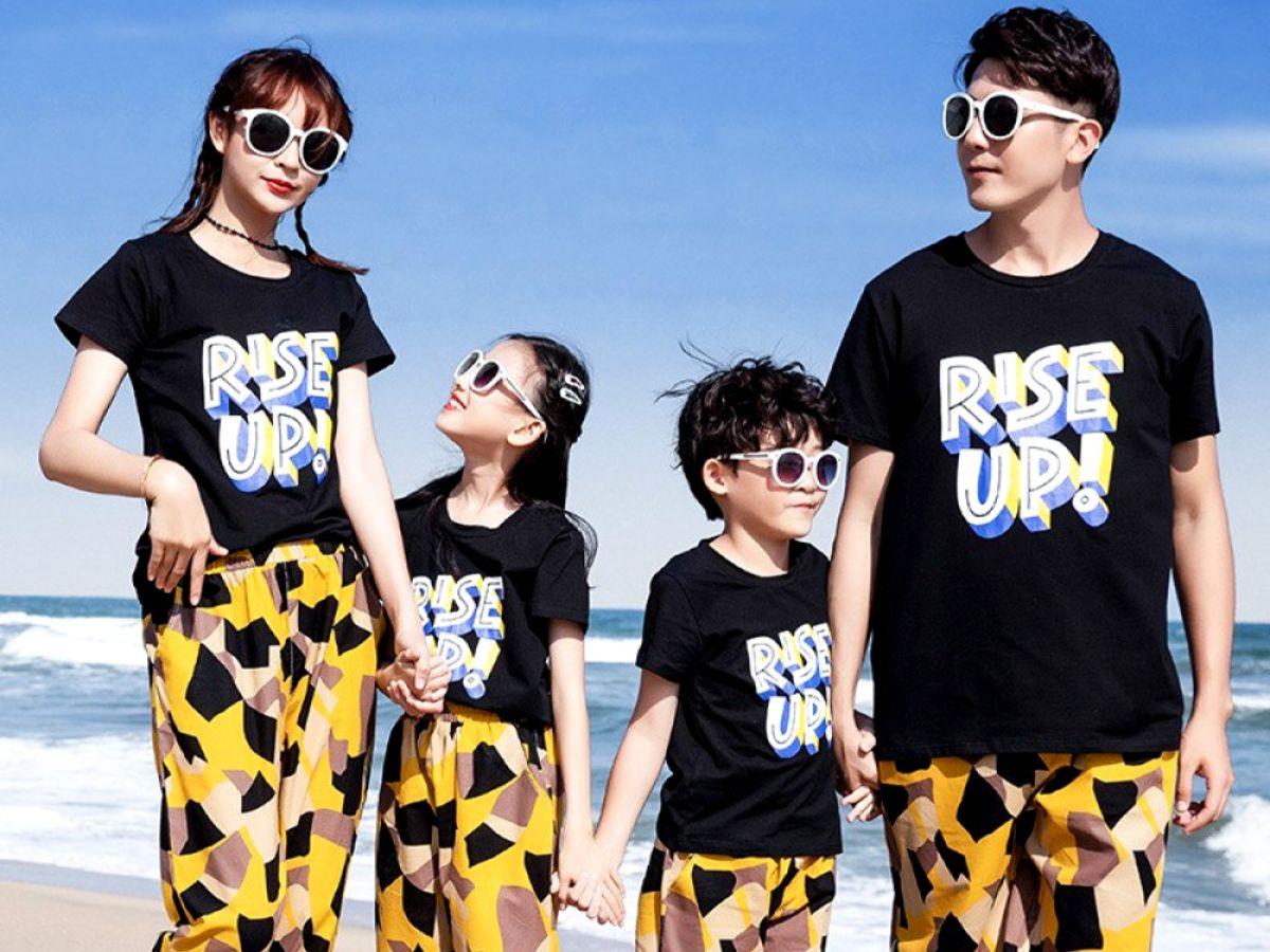Áo thun gia đình tạo sự đồng điệu cho các thành viên