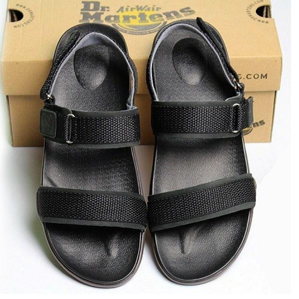 Thương hiệu Dr. Martens trở nên gần gũi hơn với khách hàng với slogan “With Bouncing Soles”