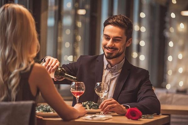 Lần hẹn hò đầu tiên là thời điểm để cả hai gặp gỡ và tìm hiểu lẫn nhau